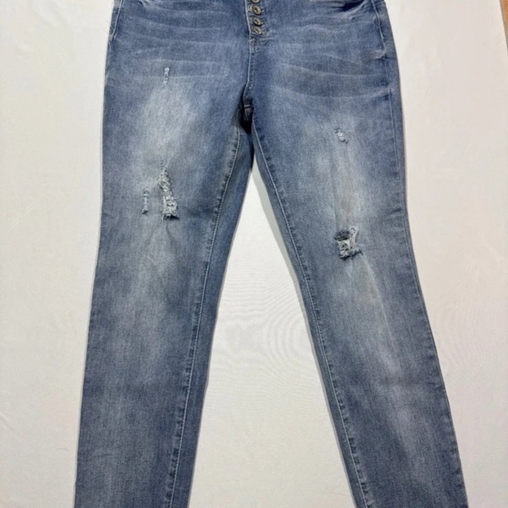 Distressed Light Blue Women’s Jeans